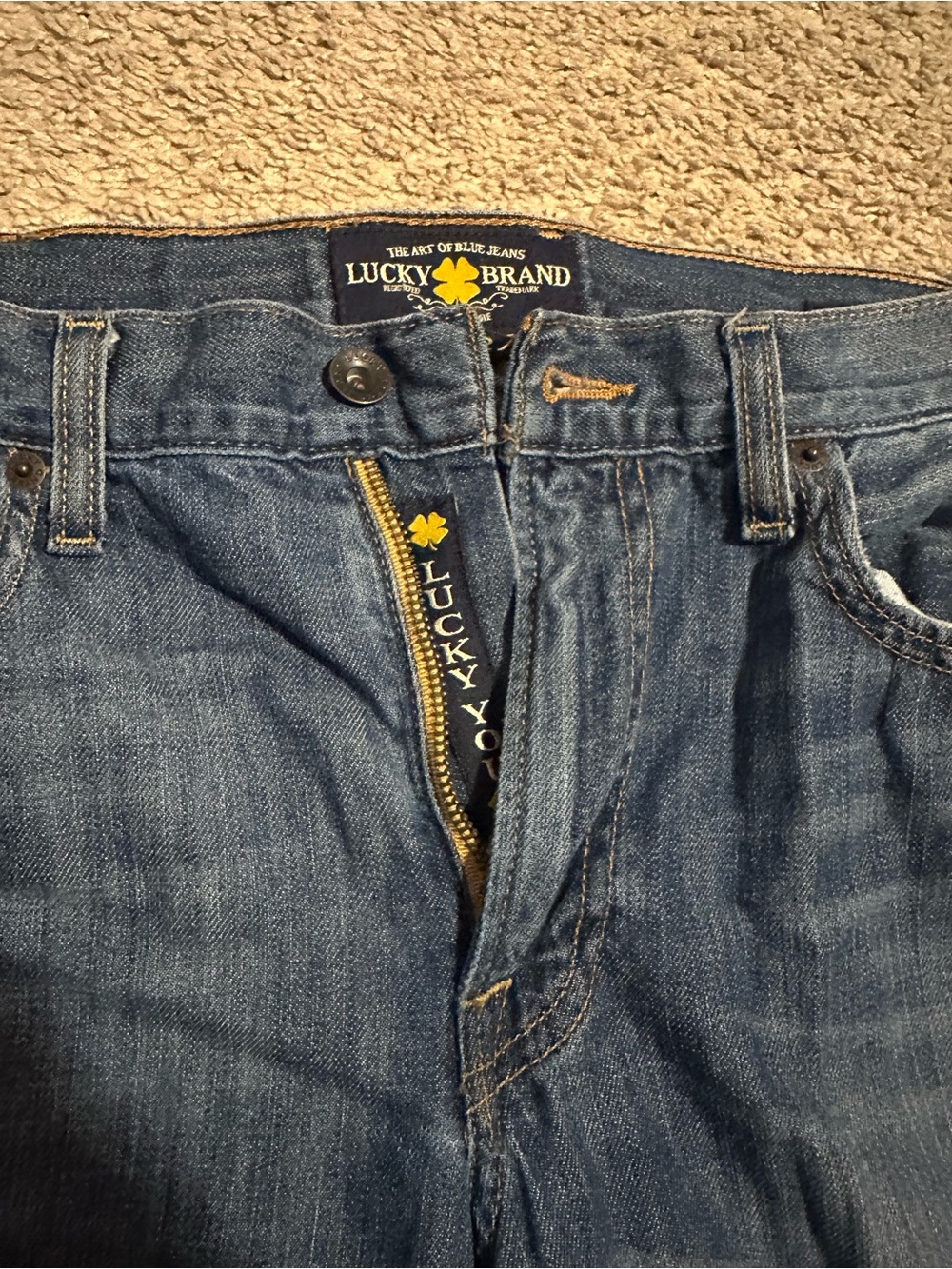 Lucky Brand Men's Medium Blue Straight Jeans - Picture 3 of 8